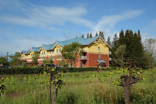 Hilton Garden Inn Sonoma County Airport - image 7
