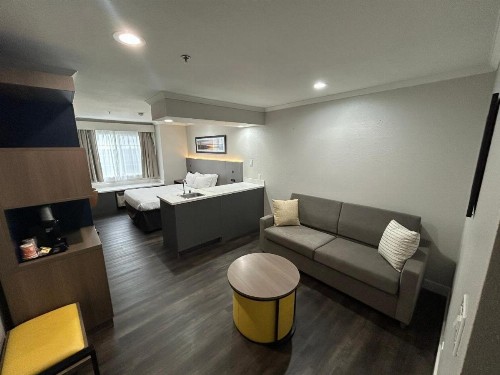 Quality Inn & Suites Santa Rosa - image 15