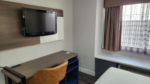 Quality Inn & Suites Santa Rosa - image 26