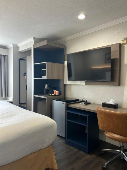Quality Inn & Suites Santa Rosa - image 46