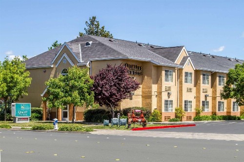 Quality Inn & Suites Santa Rosa - image 8