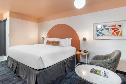 Sandman Hotel - image 27