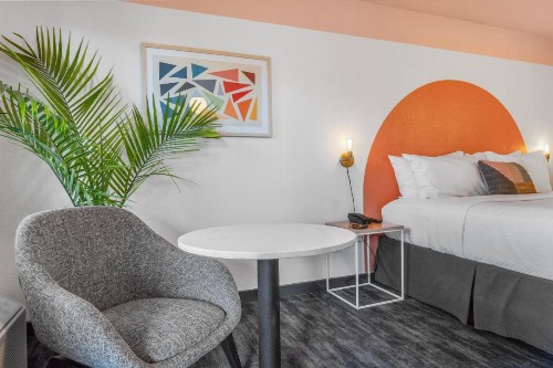 Sandman Hotel - image 30