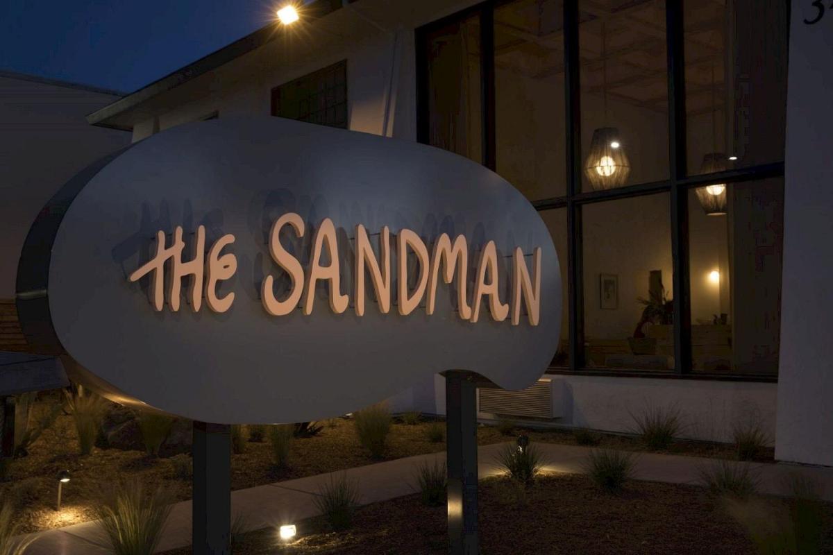 Sandman Hotel - image 4