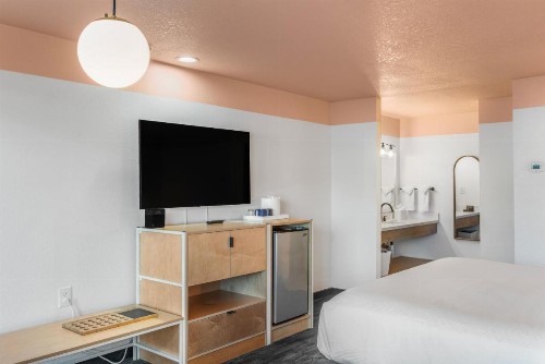 Sandman Hotel - image 46
