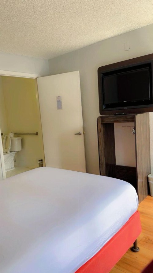 Motel 6-Santa Rosa CA - South - image 8