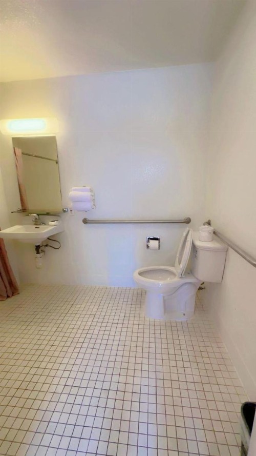 Motel 6-Santa Rosa CA - South - image 9