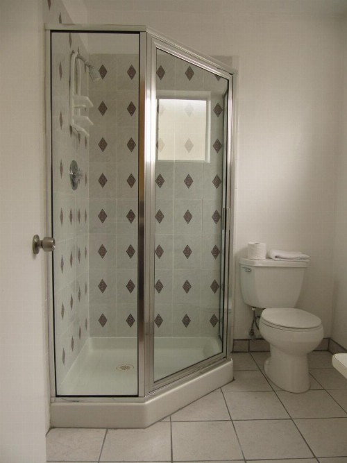 Redwood Inn - image 15