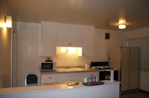 Redwood Inn - image 26