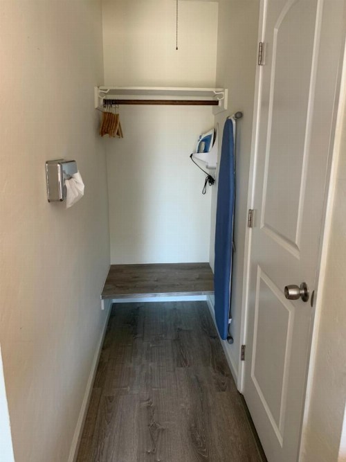 Redwood Inn - image 6