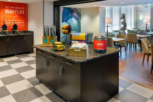 Hampton Inn and Suites Sarasota/Lakewood Ranch - image 27