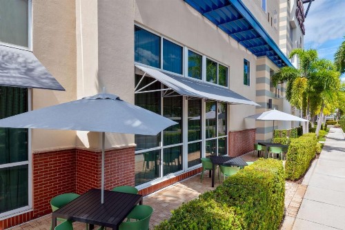 Hampton Inn and Suites Sarasota/Lakewood Ranch - image 40