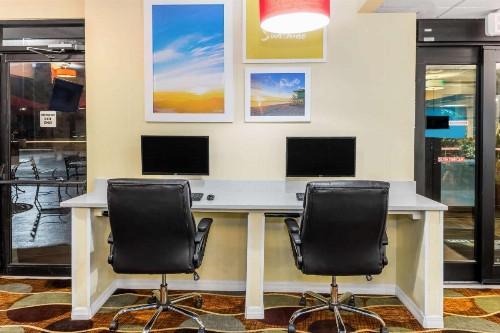 Days Inn by Wyndham Sarasota Bay - image 18