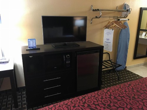 Days Inn by Wyndham Sarasota Bay - image 19