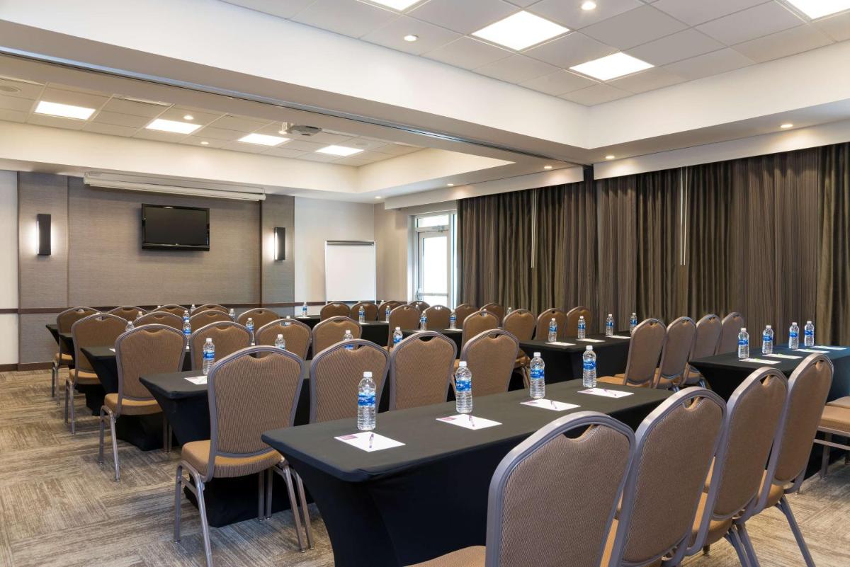 Hyatt Place Sarasota/Bradenton - image 2