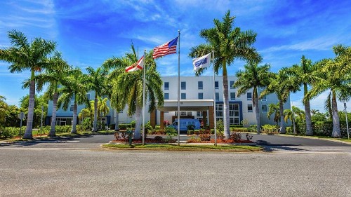 Hampton Inn Suites Sarasota/bradenton Airport