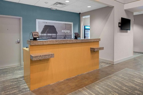 Hampton Inn & Suites Sarasota / Bradenton - Airport - image 11