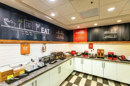 Hampton Inn & Suites Sarasota / Bradenton - Airport - image 19