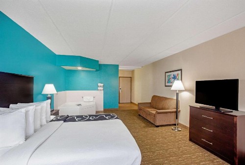La Quinta by Wyndham Sarasota - I75 - image 14