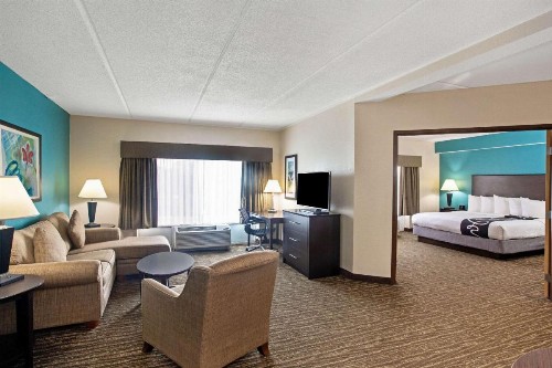La Quinta by Wyndham Sarasota - I75 - image 15