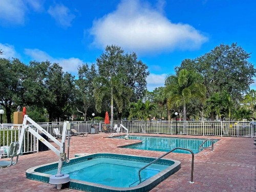 La Quinta by Wyndham Sarasota - I75 - image 24
