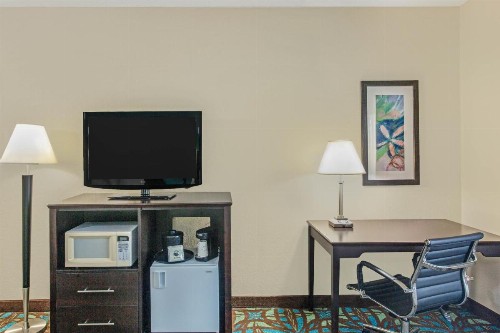 La Quinta by Wyndham Sarasota - I75 - image 31