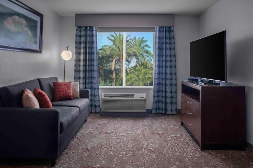 Hilton Garden Inn Sarasota-Bradenton Airport - image 11