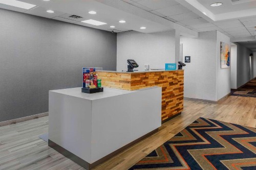 Hampton Inn Sarasota I-75 Bee Ridge - image 25