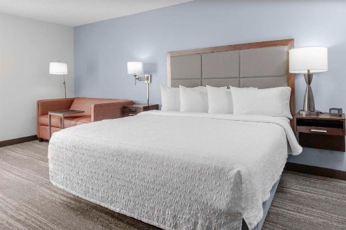 Hampton Inn Sarasota I-75 Bee Ridge - image 8
