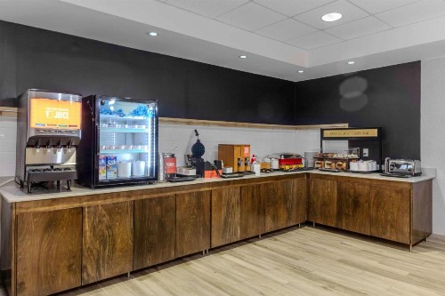 Hampton Inn Sarasota I-75 Bee Ridge - image 9