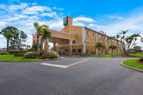 Quality Inn Sarasota I-75 - image 1