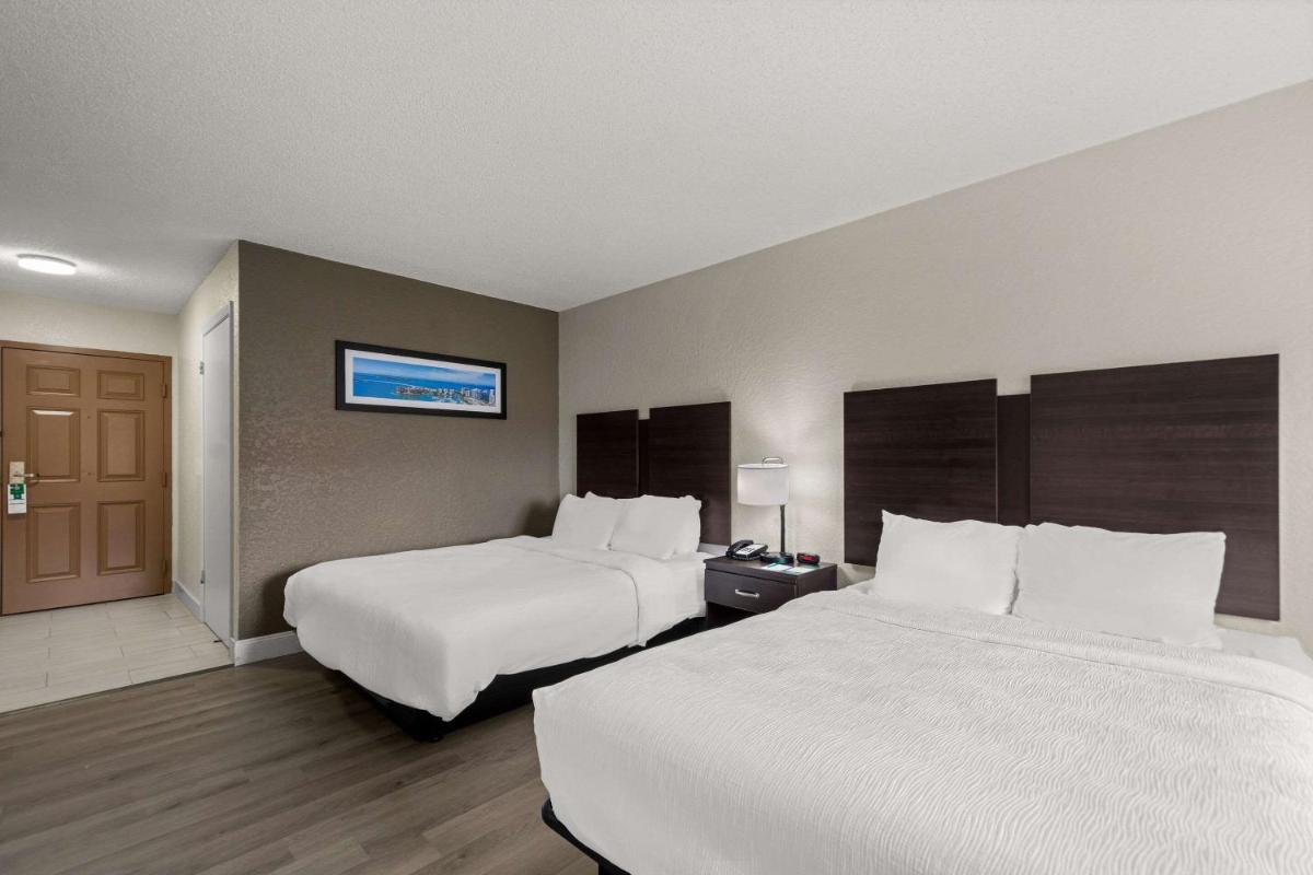 Quality Inn Sarasota I-75 - image 3