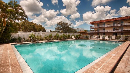 Baymont by Wyndham Sarasota - image 12