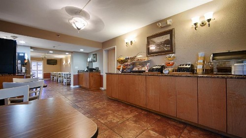 Baymont by Wyndham Sarasota - image 27
