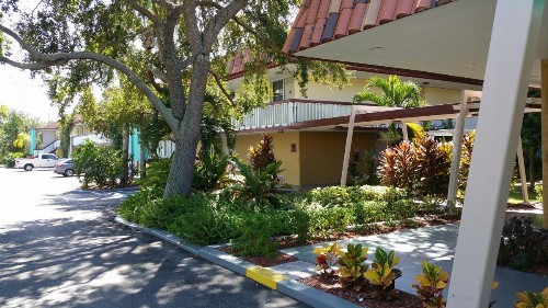 Baymont by Wyndham Sarasota - image 35