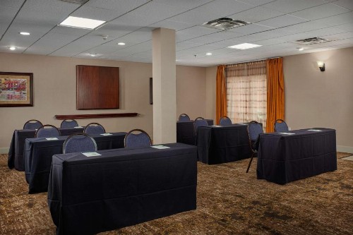 Homewood Suites by Hilton Sarasota - image 33