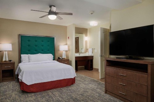 Homewood Suites by Hilton Sarasota - image 34