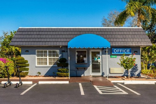 SureStay Hotel by Best Western Sarasota North - image 12