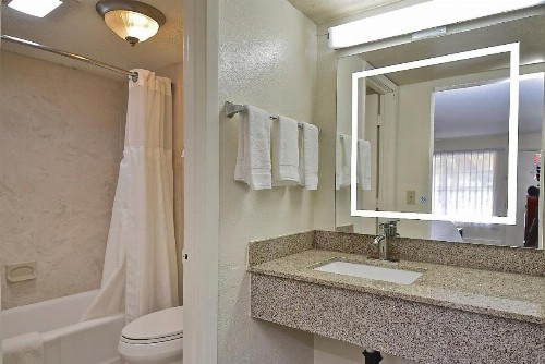 SureStay Hotel by Best Western Sarasota North - image 20