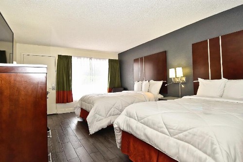 SureStay Hotel by Best Western Sarasota North - image 25