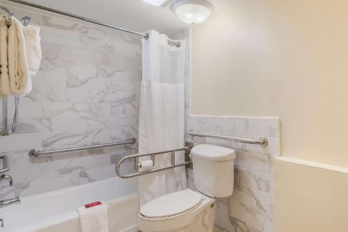 SureStay Hotel by Best Western Sarasota North - image 26
