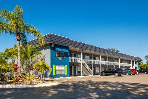 SureStay Hotel by Best Western Sarasota North - image 3