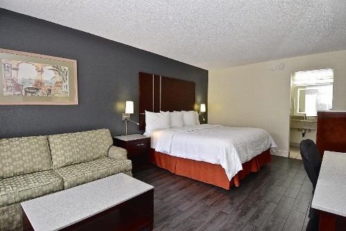 SureStay Hotel by Best Western Sarasota North - image 38