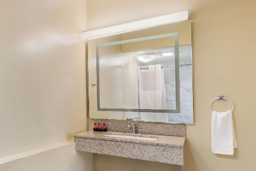 SureStay Hotel by Best Western Sarasota North - image 45