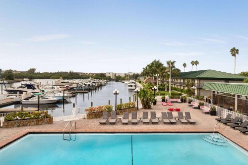 Ramada by Wyndham Sarasota Waterfront - image 37