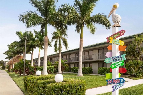 Ramada by Wyndham Sarasota Waterfront - image 44