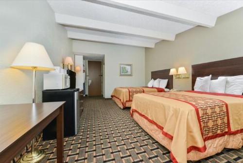Americas Best Value Inn Sarasota - image 10