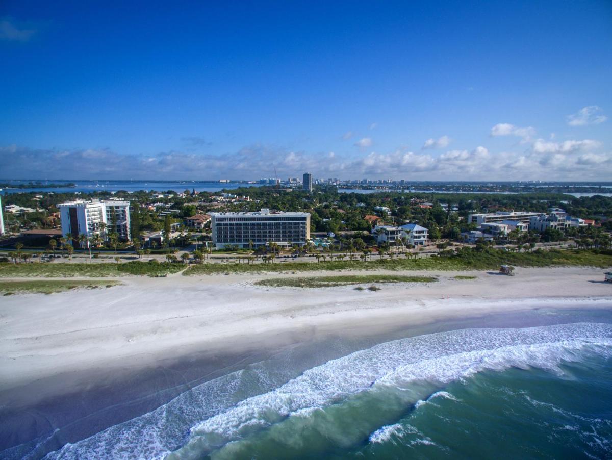 Holiday Inn Sarasota-Lido Beach at the Beach an IHG Hotel - image 2