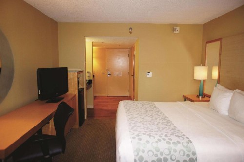 La Quinta by Wyndham Sarasota Downtown - image 29