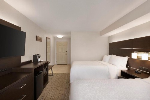 Holiday Inn Express & Suites Sarasota East an IHG Hotel - image 31